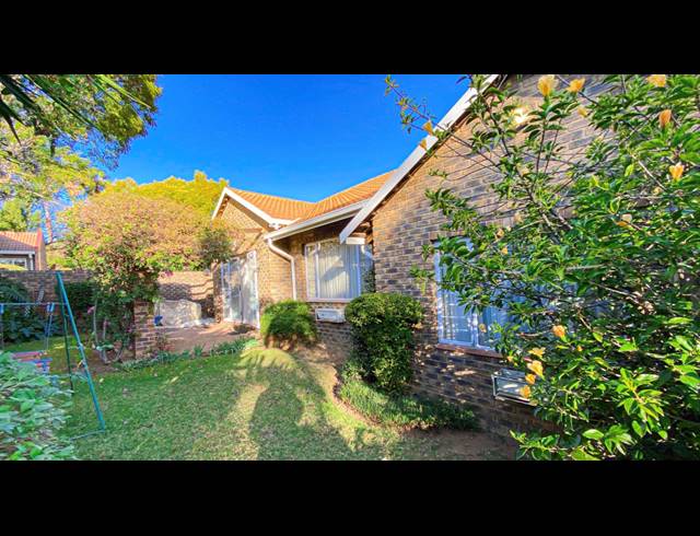 3 BEDROOM CLUSTER FOR SALE IN FERNDALE